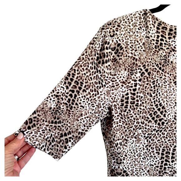 Dana Buchman Women’s Brown White Leopard Print Wrap Style V-Neck Top Size Small - Picture 5 of 8